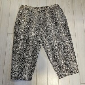 Spirit Women's Animal Print Cheetah Brown Black Capri Pants Size 22 plus size